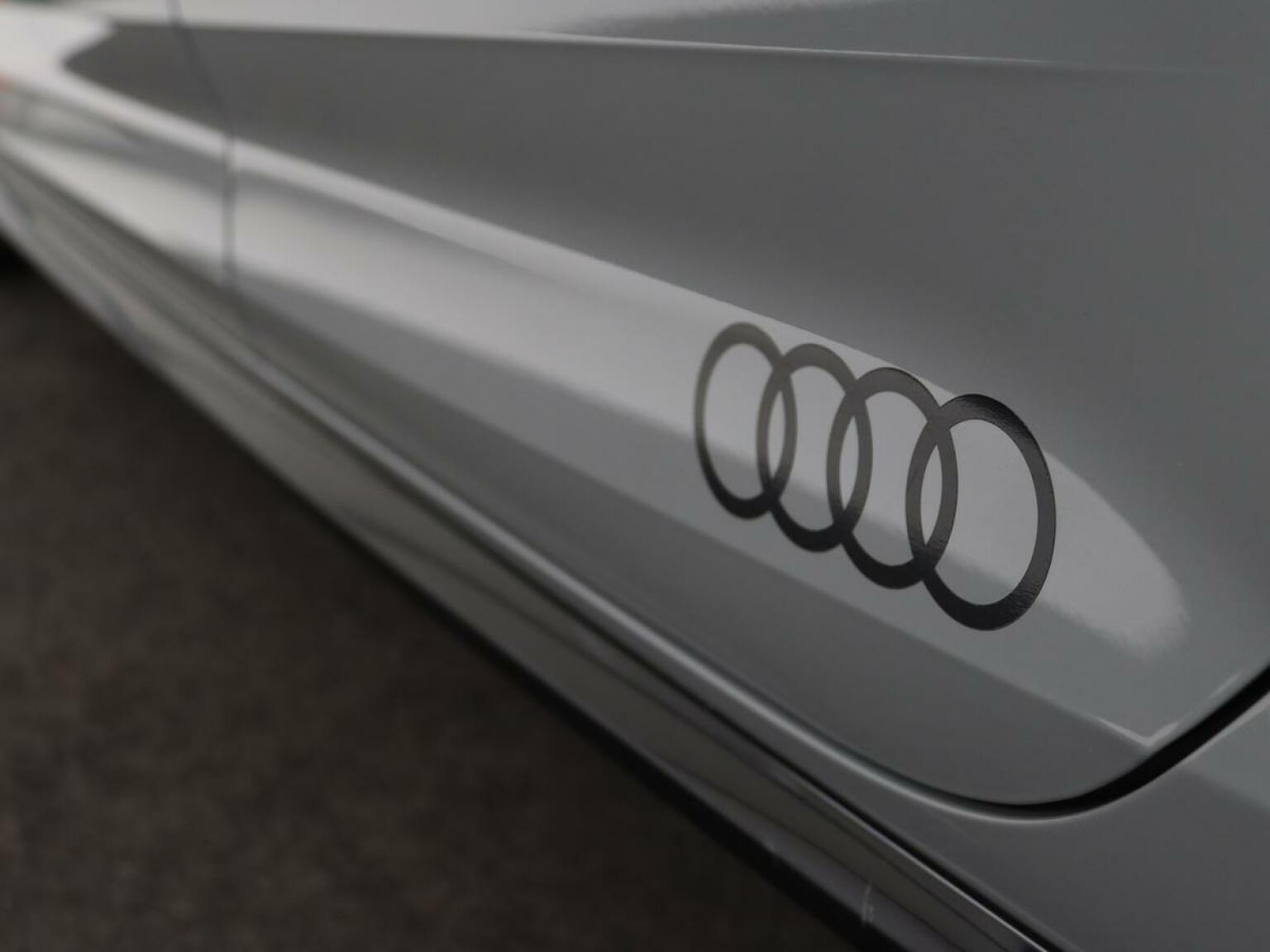 Audi-A4-25