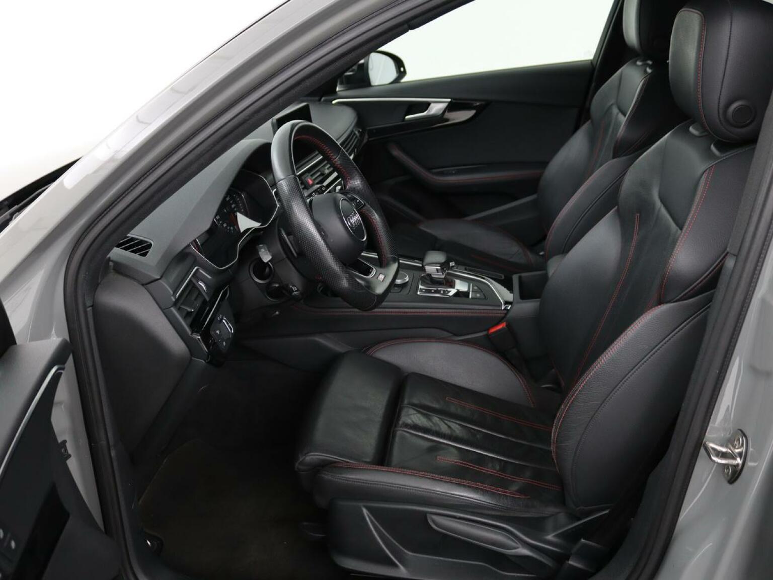 Audi-A4-3