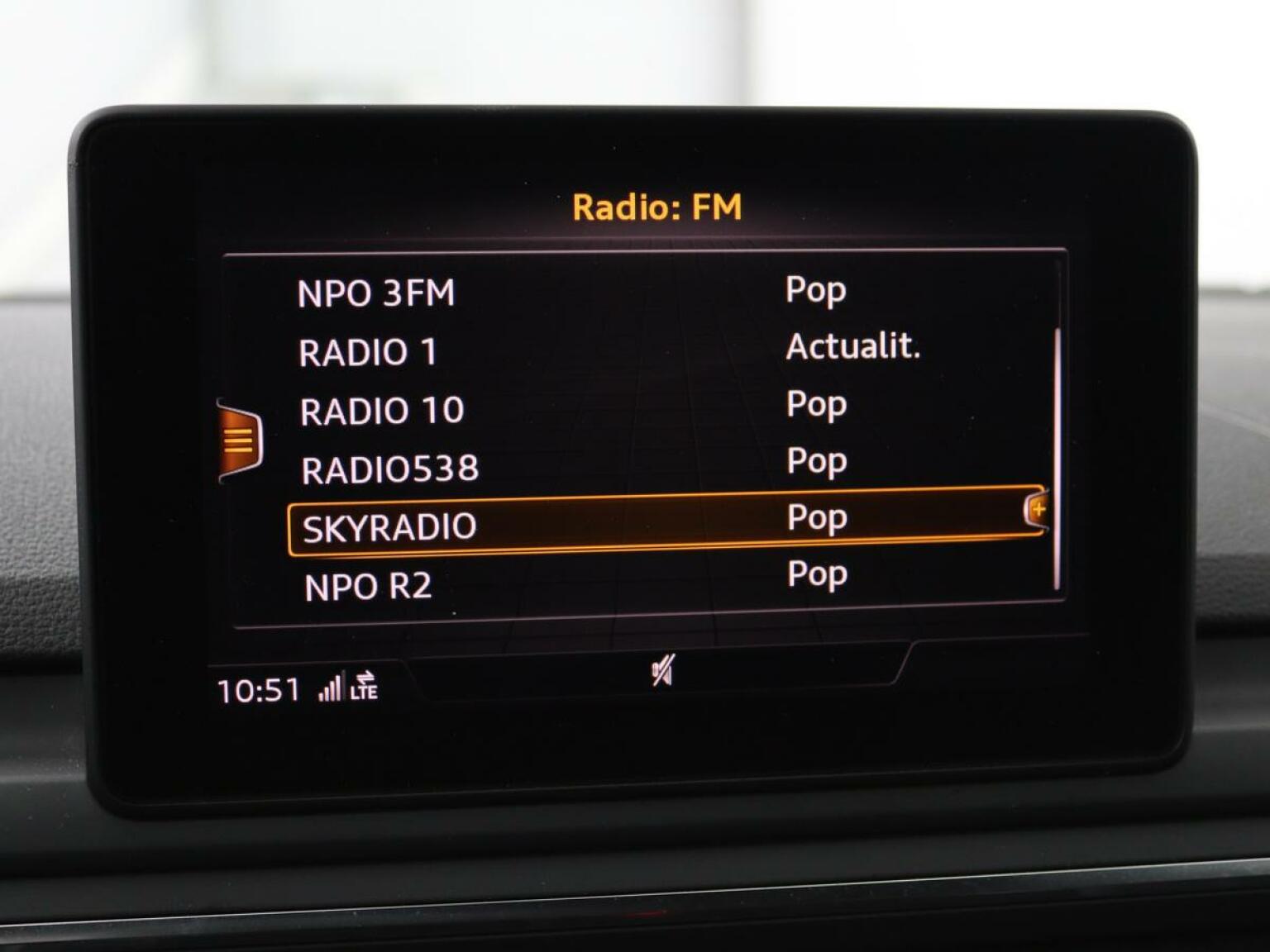 Audi-A4-15